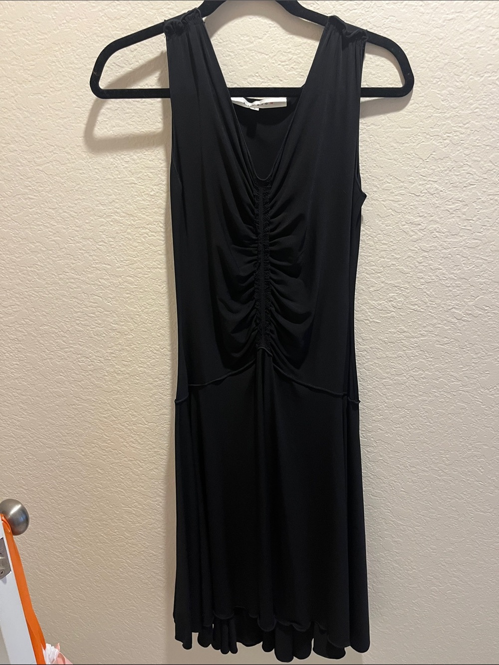 Max Studio Black Sleeveless Ruched V-Neck Midi Dress